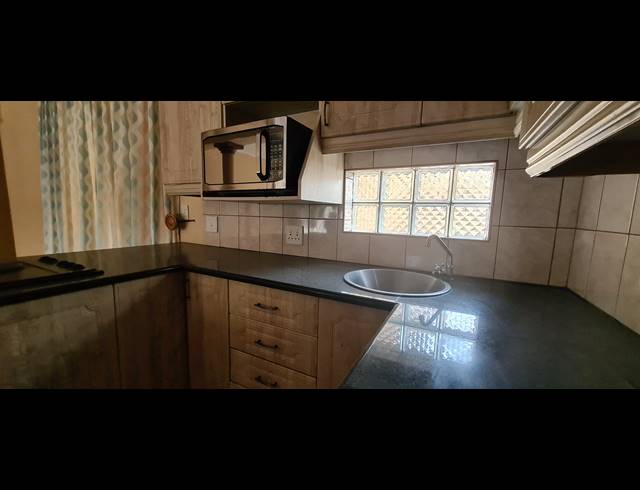 4 BEDROOM FREEHOLD FOR SALE IN CASHAN